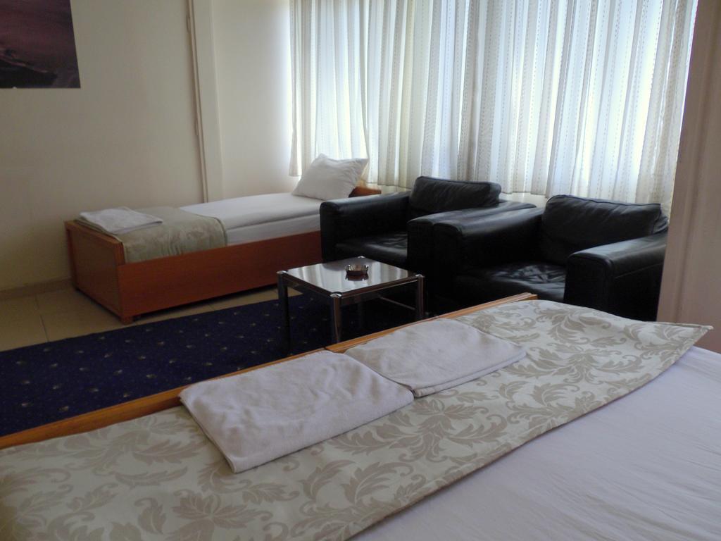 Caylan Hotel Izmir Rum bild